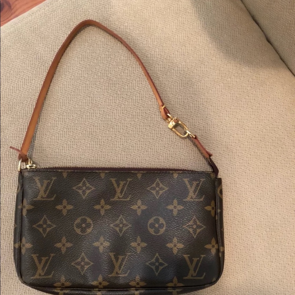 Louis Vuitton clutch